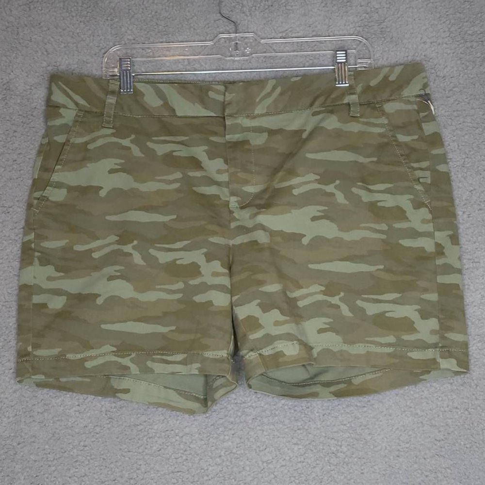 Caslon Womens Camo Short Shorts Green Pockets Medium Wash Mid Rise 16 New
